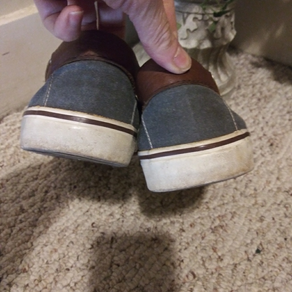 3/$18 Croft & Barrow Canvas & Leather Preppy/Coastal Deck Shoes - Picture 5 of 6
